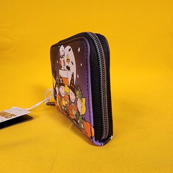 Loungefly Peanuts Halloween Trick-Or-Treat Snoopy Woodstock Soft Tag Zip Wallet - Picture 6 of 12